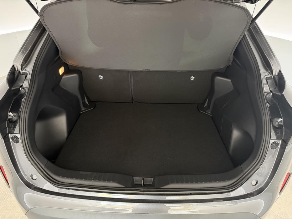 TOYOTA Yaris Cross 2025