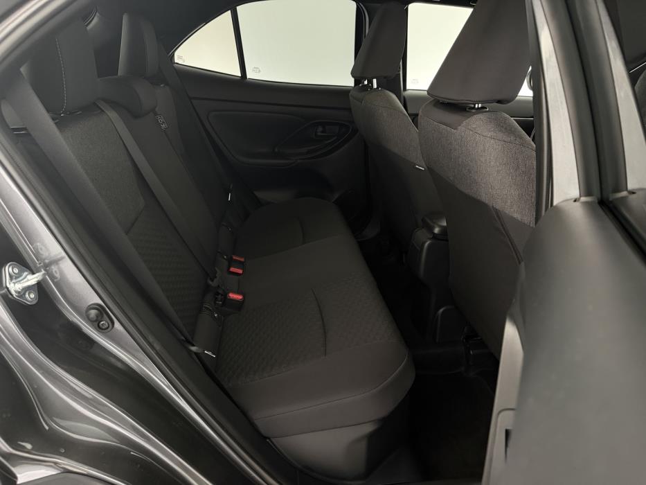 TOYOTA Yaris Cross 2025