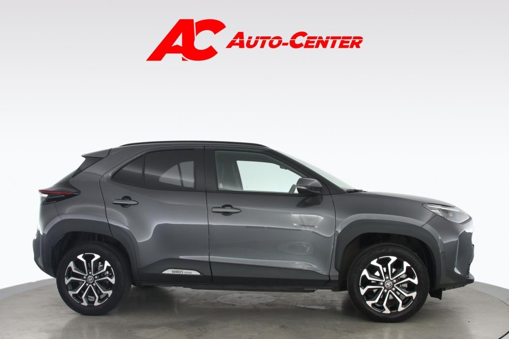 TOYOTA Yaris Cross 2025