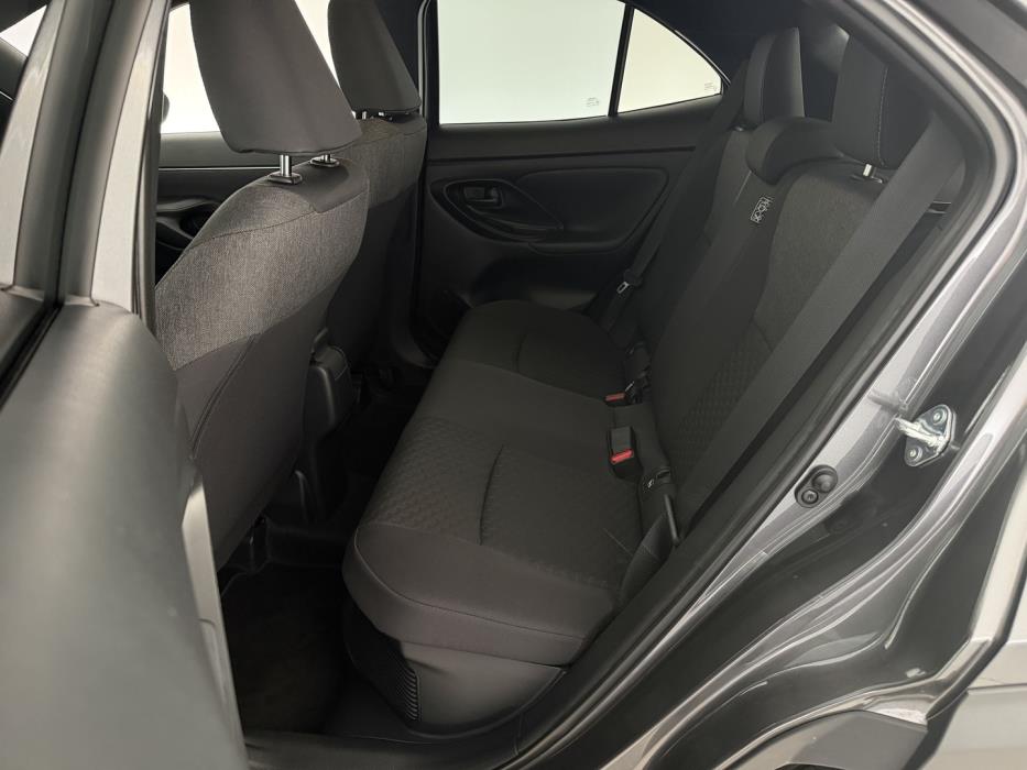 TOYOTA Yaris Cross 2025