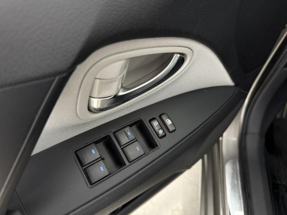 TOYOTA Avensis 2016