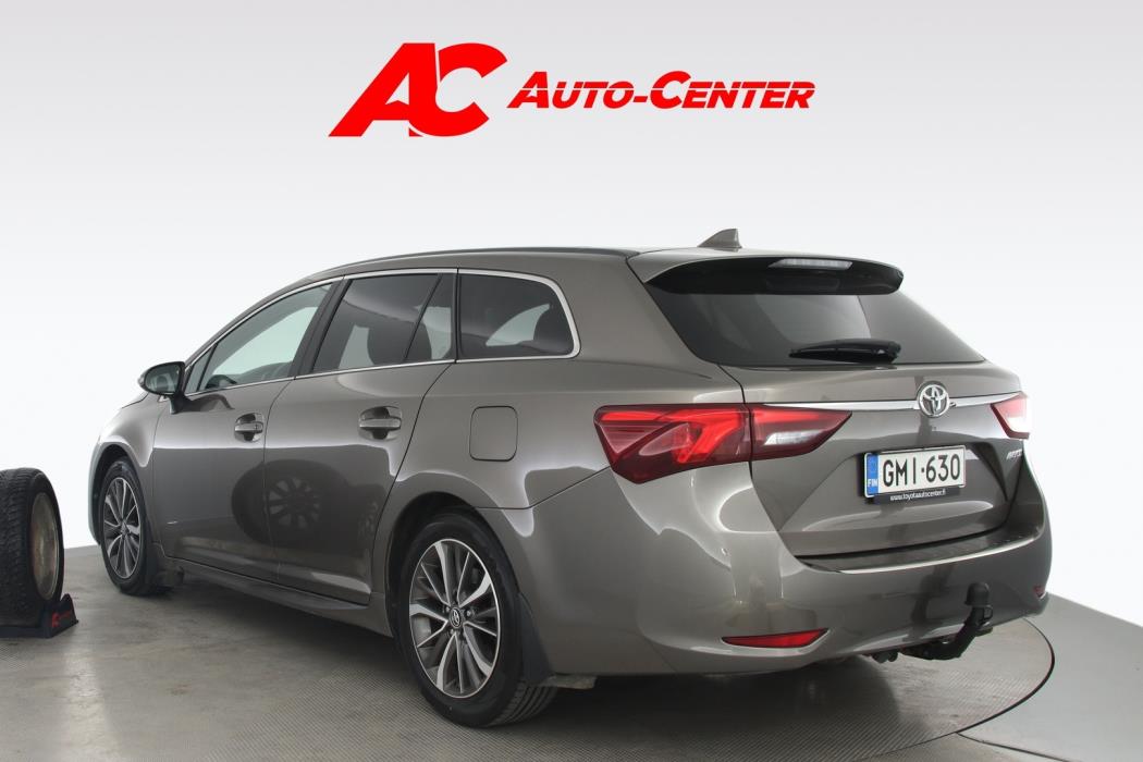 TOYOTA Avensis 2016