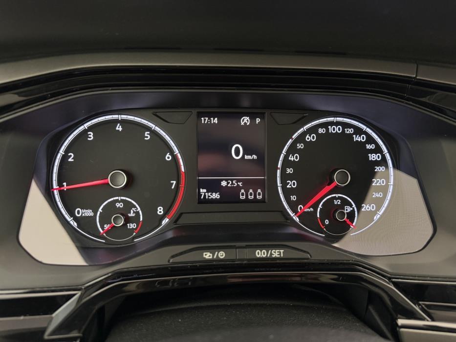 VOLKSWAGEN Polo 2020