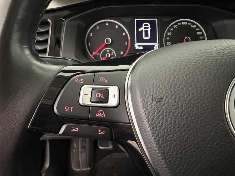 VOLKSWAGEN Polo 2020