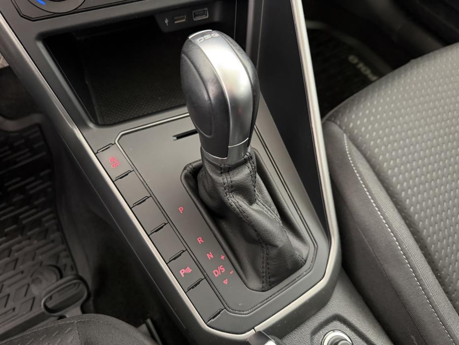 VOLKSWAGEN Polo 2020