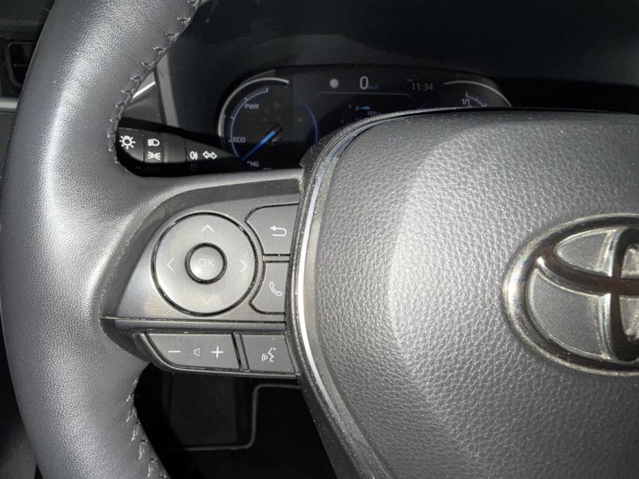 TOYOTA RAV4 2021