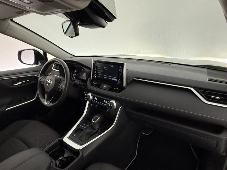 TOYOTA RAV4 2021