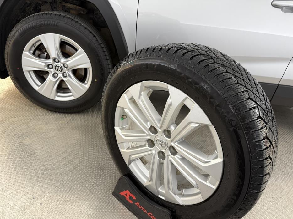 TOYOTA RAV4 2021