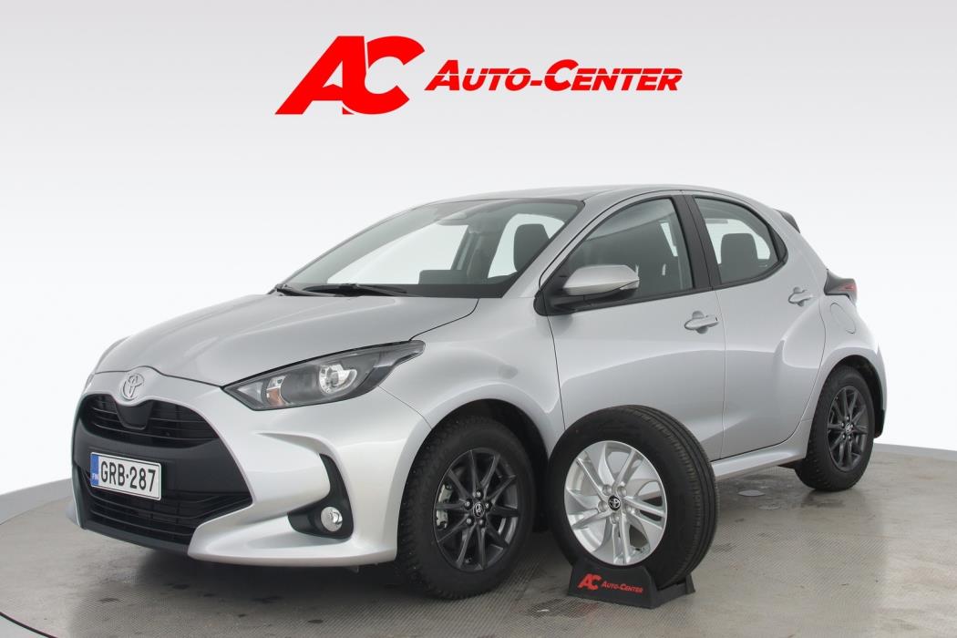 TOYOTA Yaris 2025