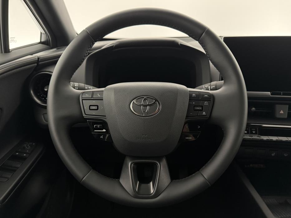 TOYOTA C-HR 2025