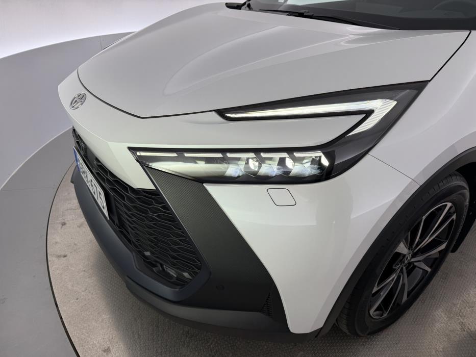 TOYOTA C-HR 2025