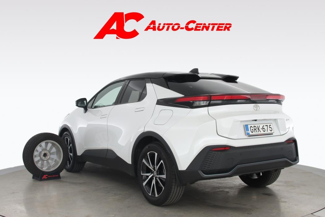 TOYOTA C-HR 2025
