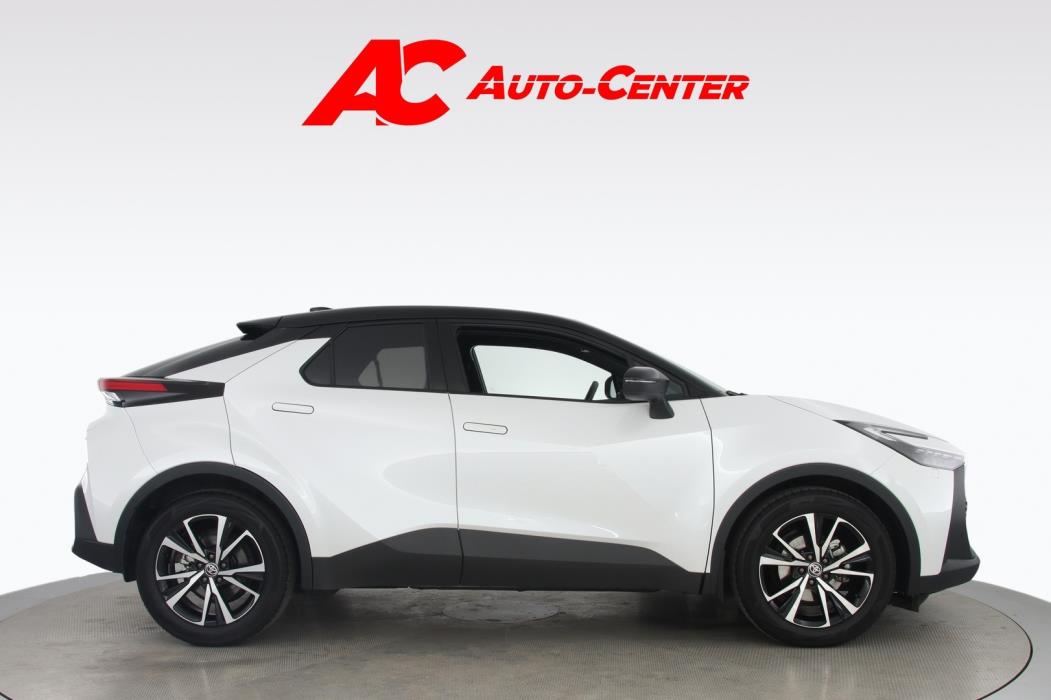 TOYOTA C-HR 2025