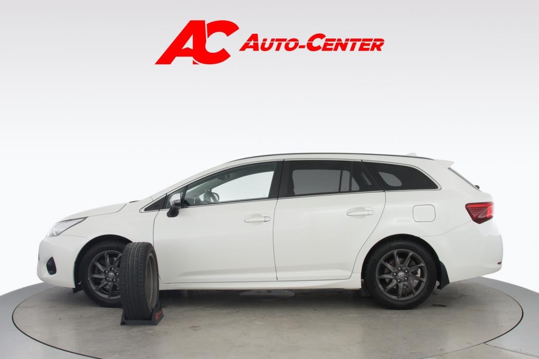 TOYOTA Avensis 2016