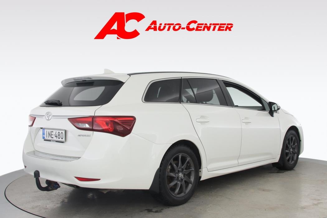TOYOTA Avensis 2016
