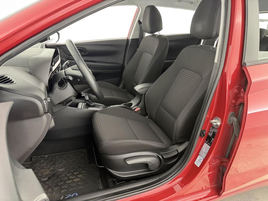 HYUNDAI i20 Hatchback 2021