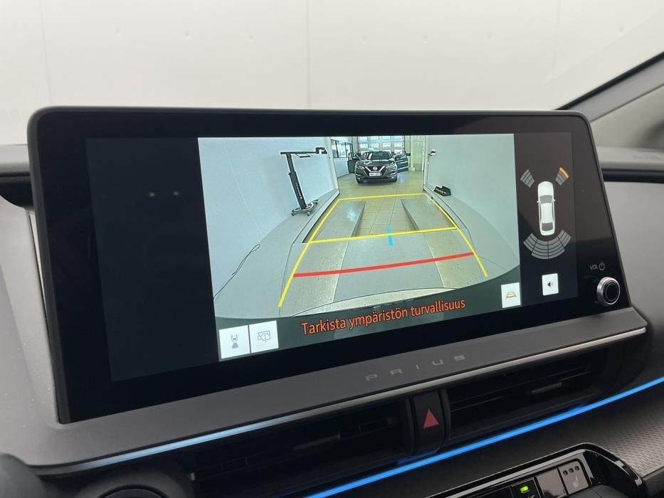 TOYOTA Prius Plug-in 2023