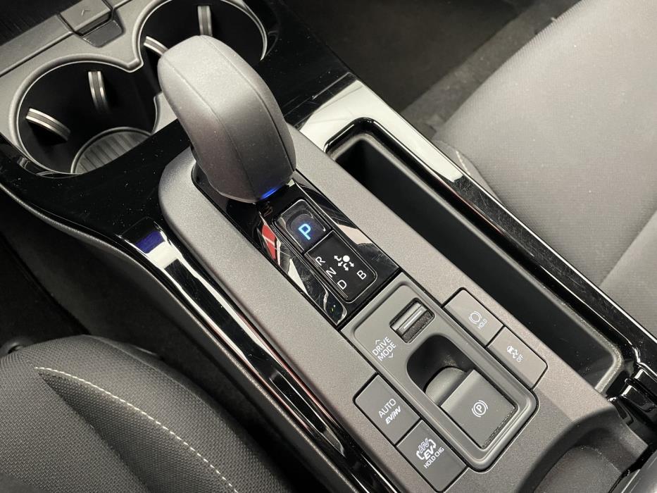 TOYOTA Prius Plug-in 2023