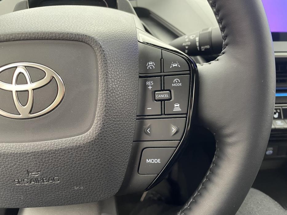 TOYOTA Prius Plug-in 2023