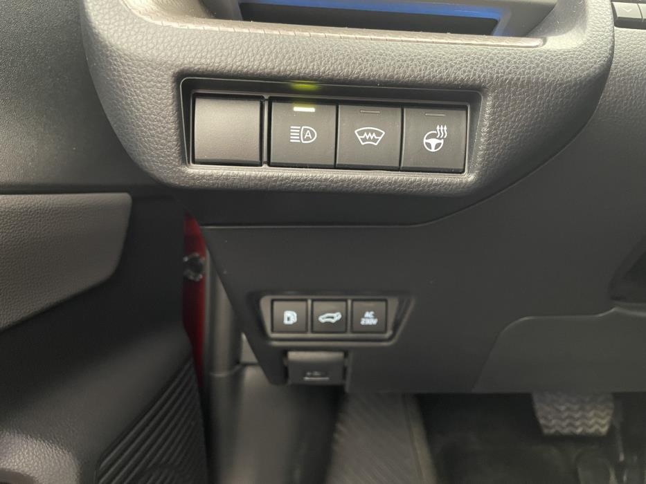 TOYOTA Prius Plug-in 2023