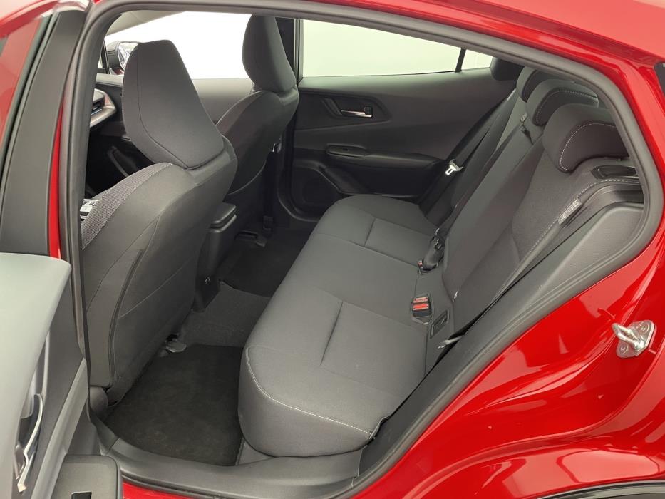 TOYOTA Prius Plug-in 2023