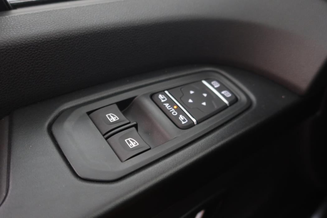 NISSAN Primastar 2023