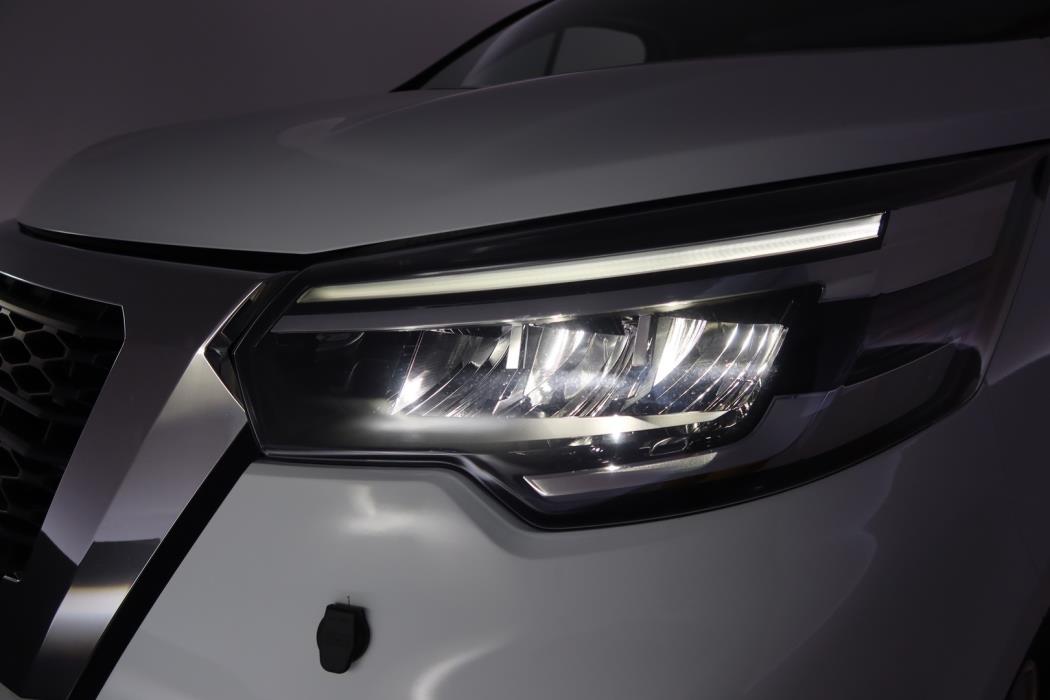 NISSAN Primastar 2023