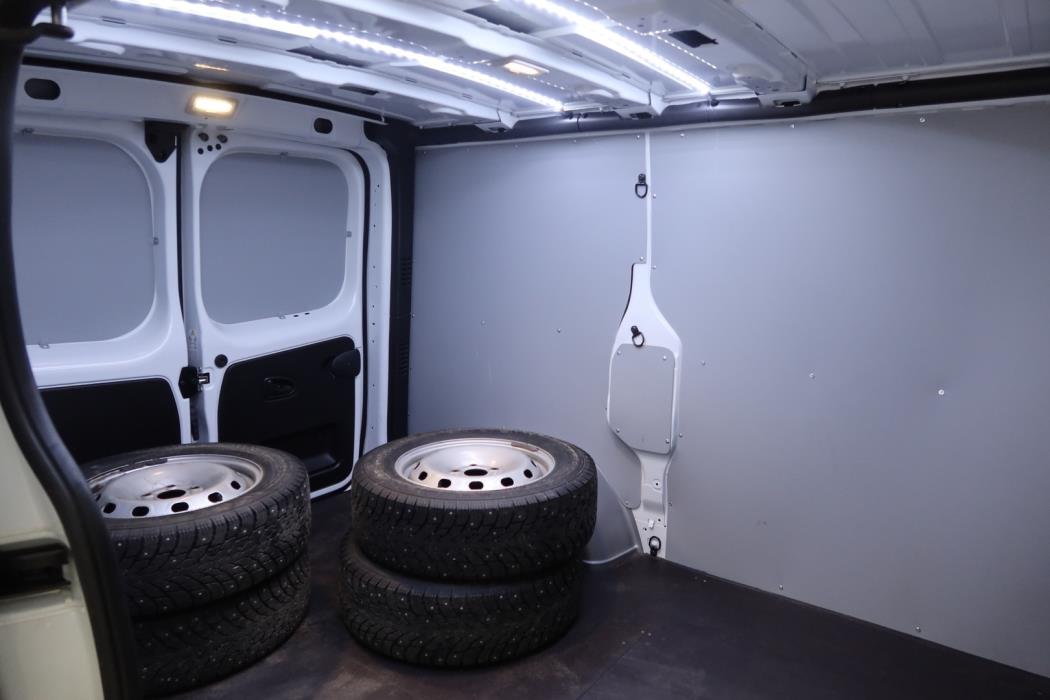 NISSAN Primastar 2023