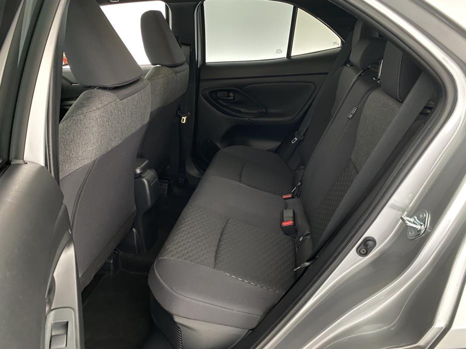 TOYOTA Yaris Cross 2025