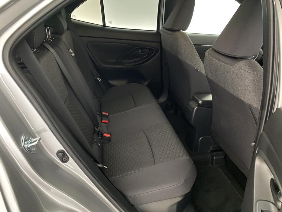 TOYOTA Yaris Cross 2025