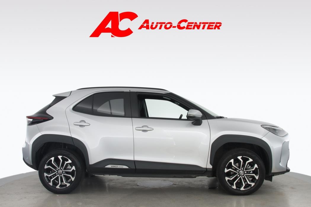 TOYOTA Yaris Cross 2025