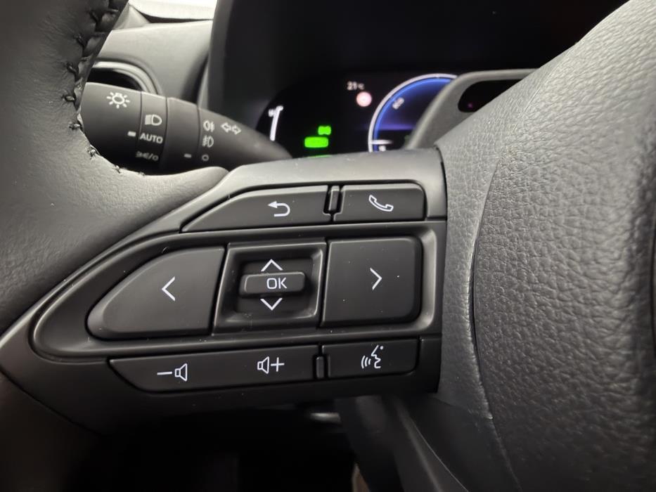 TOYOTA Yaris Cross 2026
