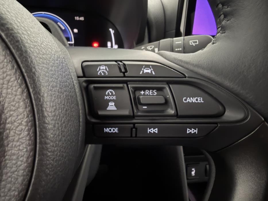 TOYOTA Yaris Cross 2026