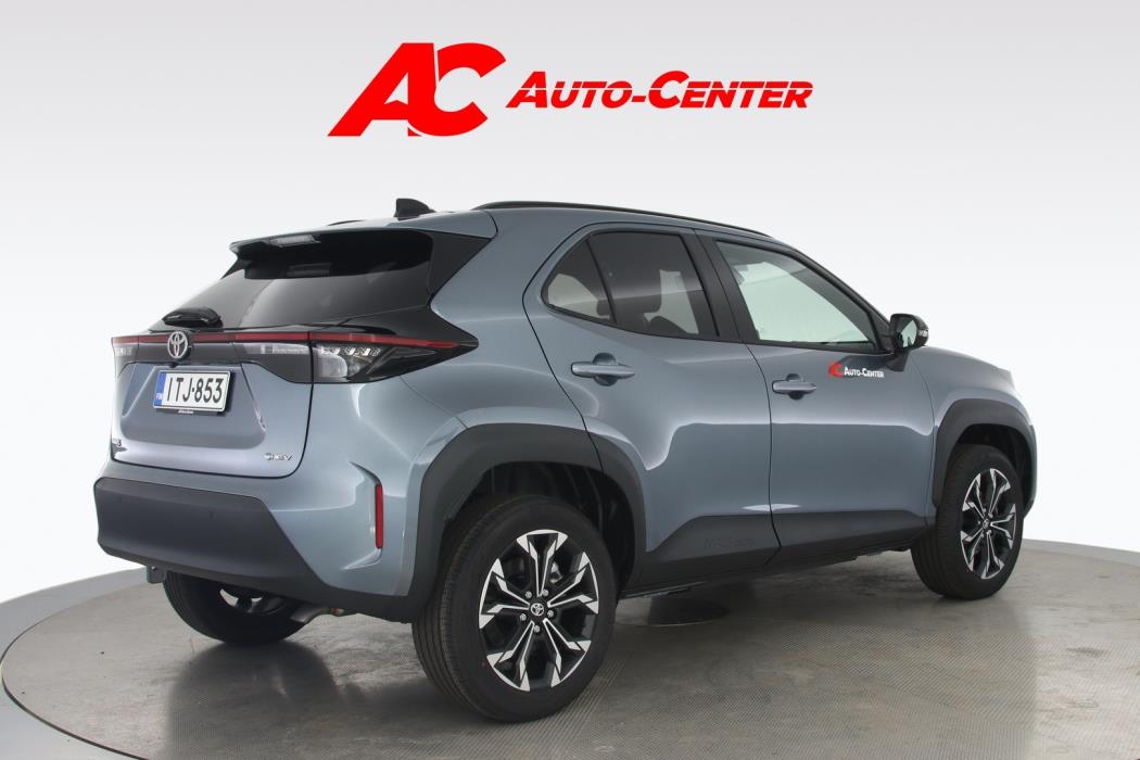 TOYOTA Yaris Cross 2026