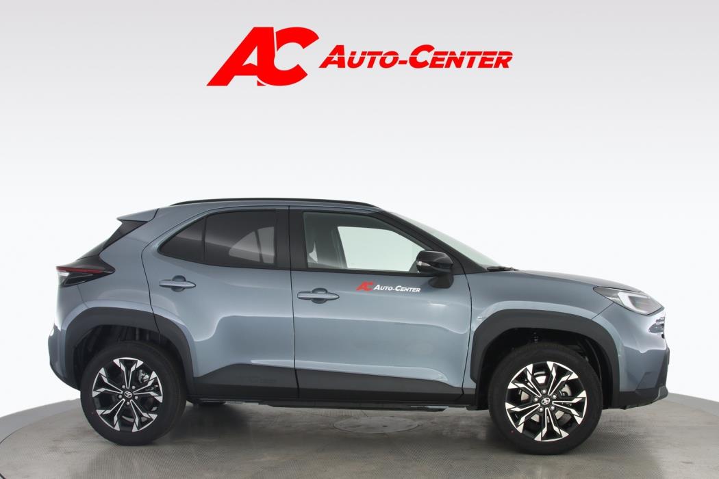 TOYOTA Yaris Cross 2026