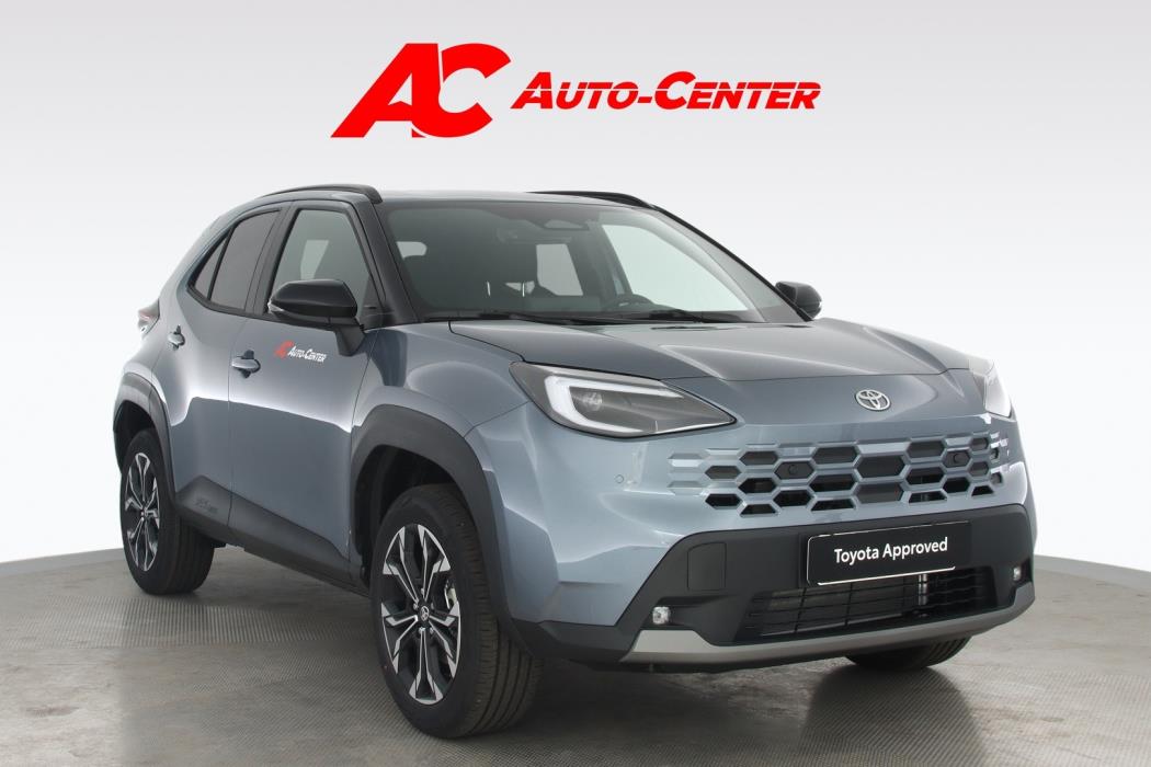 TOYOTA Yaris Cross 2026