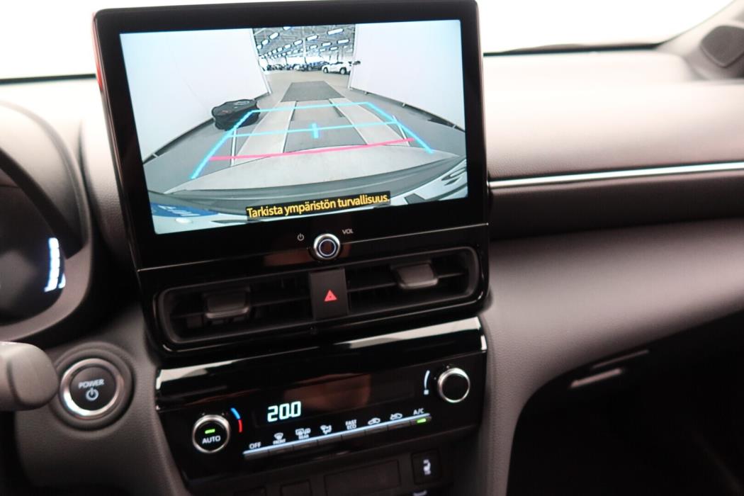 TOYOTA Yaris Cross 2024