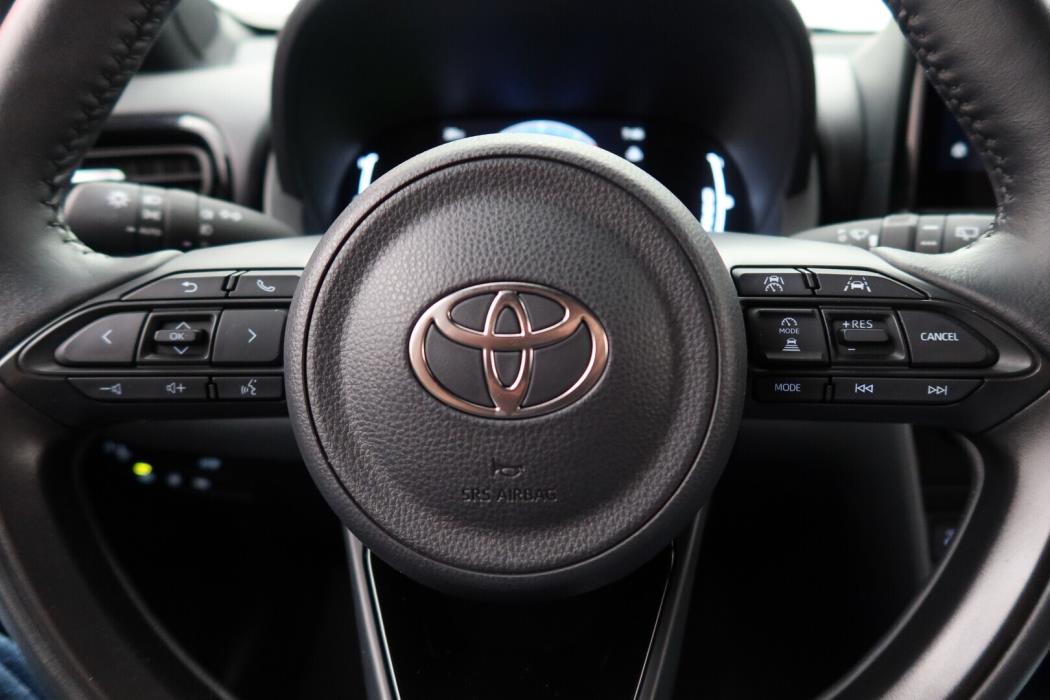 TOYOTA Yaris Cross 2024