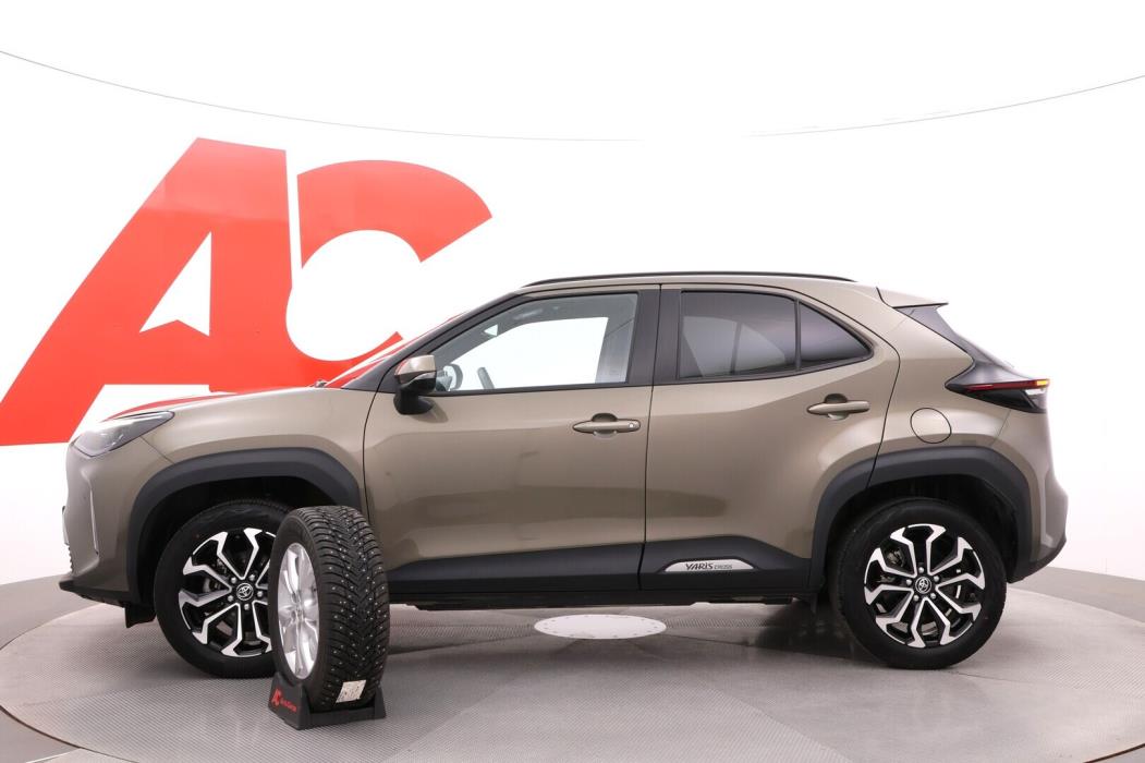 TOYOTA Yaris Cross 2024