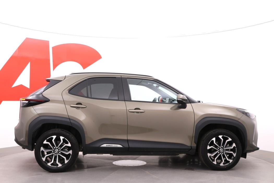 TOYOTA Yaris Cross 2024