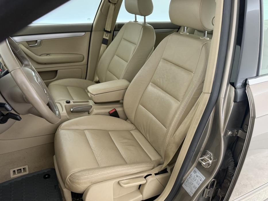 AUDI A4 2006