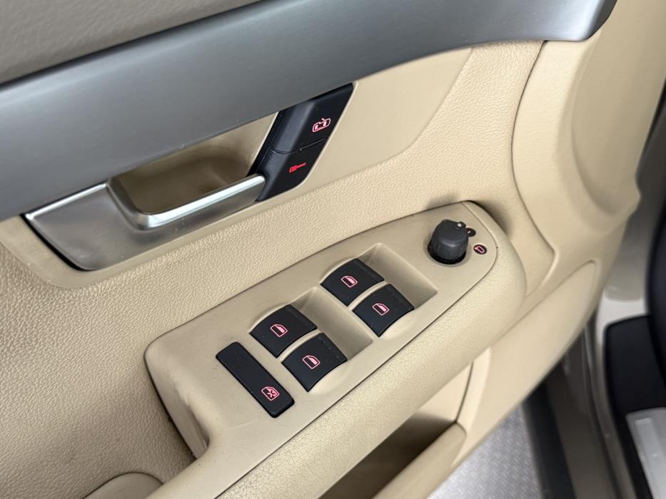 AUDI A4 2006