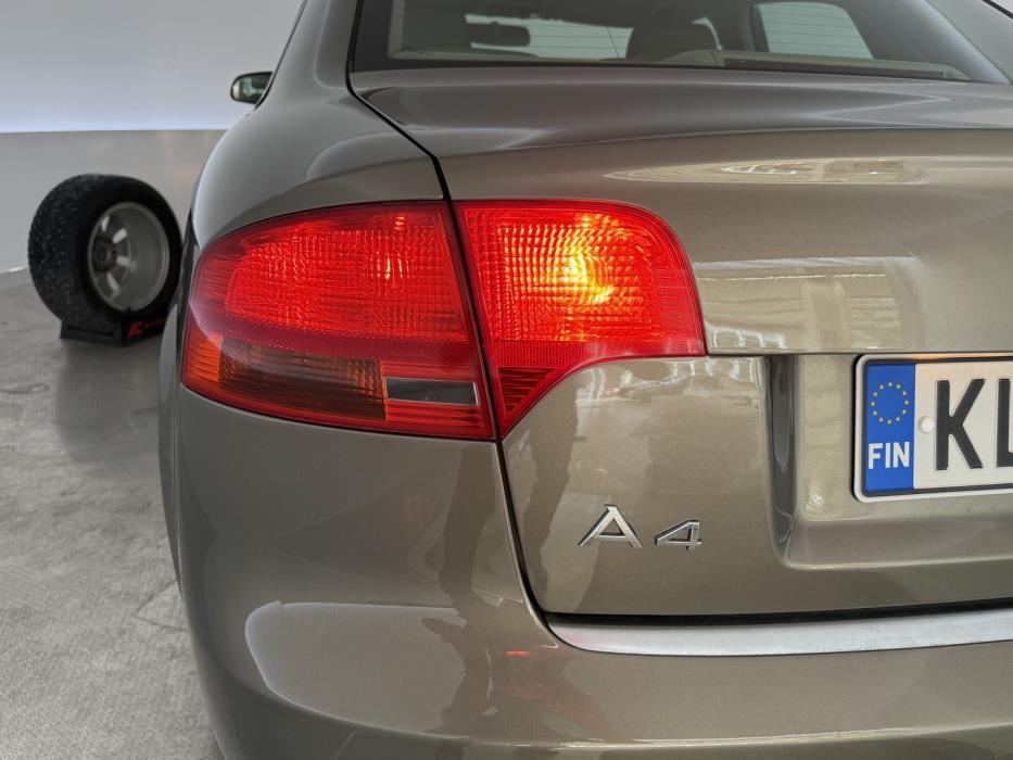 AUDI A4 2006