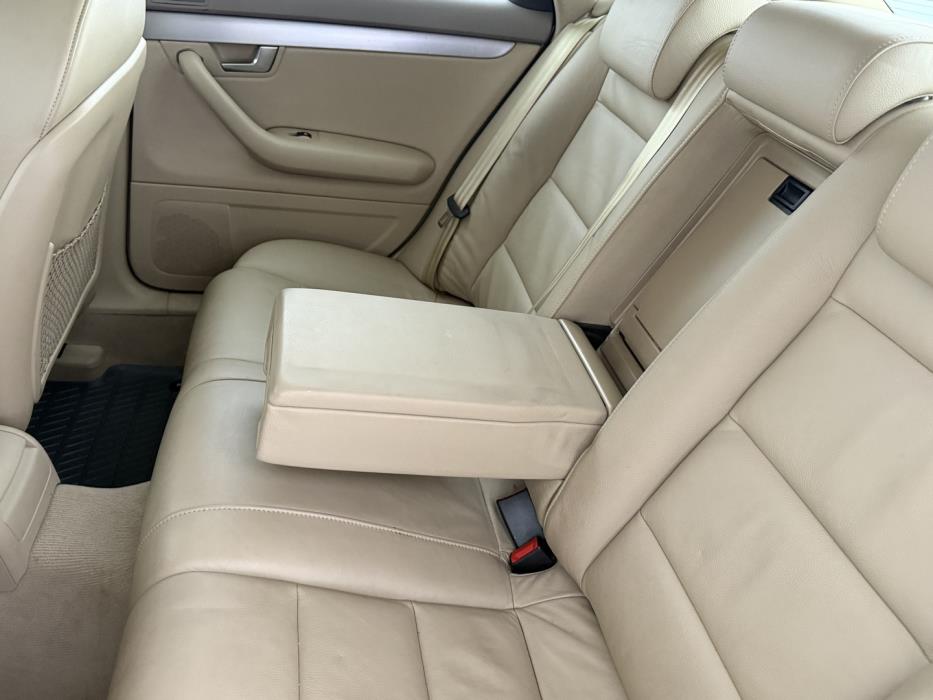 AUDI A4 2006