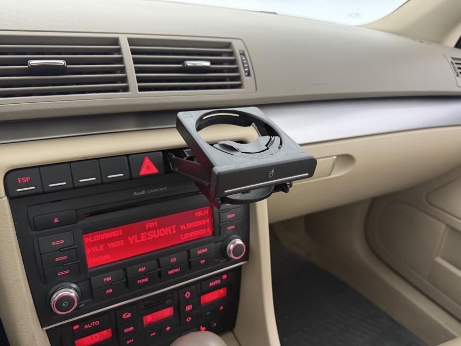 AUDI A4 2006