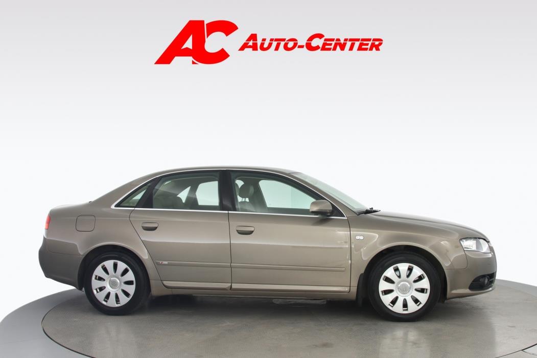 AUDI A4 2006