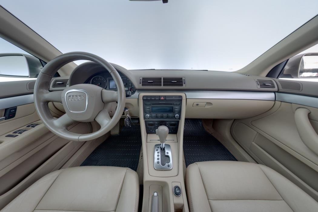 AUDI A4 2006