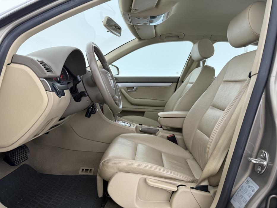 AUDI A4 2006