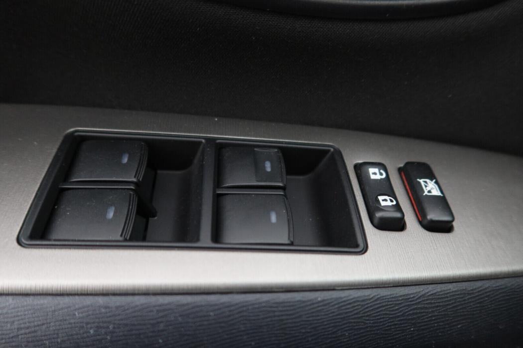 TOYOTA Avensis 2011