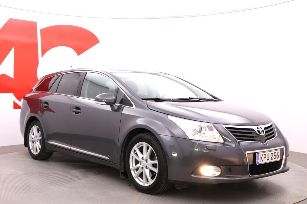 TOYOTA Avensis 2011